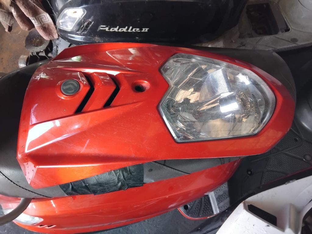 Sym orbit voorkap met koplamp, Ophalen of Verzenden