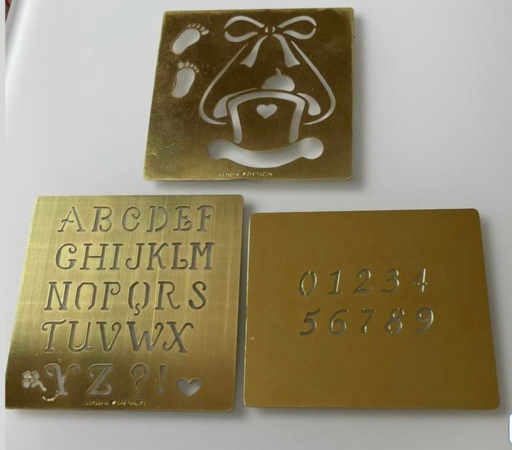 Diverse EMBOSSING mallen plus EMBOSSING PEN, Ophalen of Verzenden, Zo goed als nieuw, Overige thema's, Overige typen