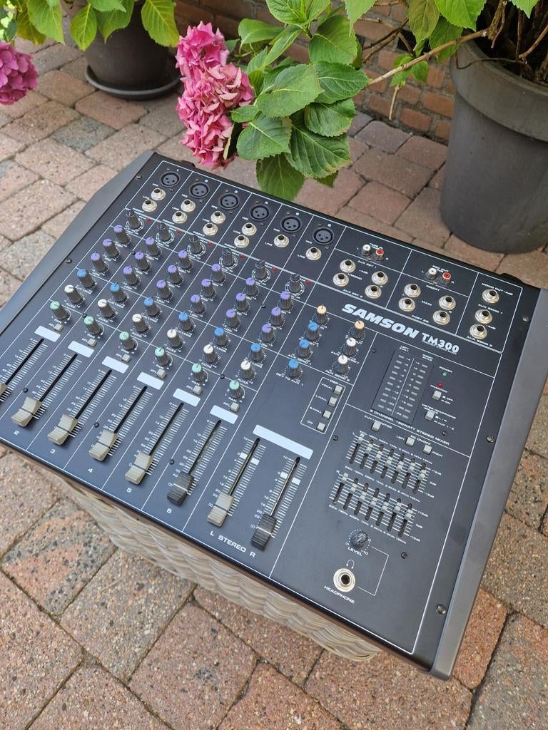 Mengpaneel met versterker, Muziek en Instrumenten, Mengpanelen, Ophalen