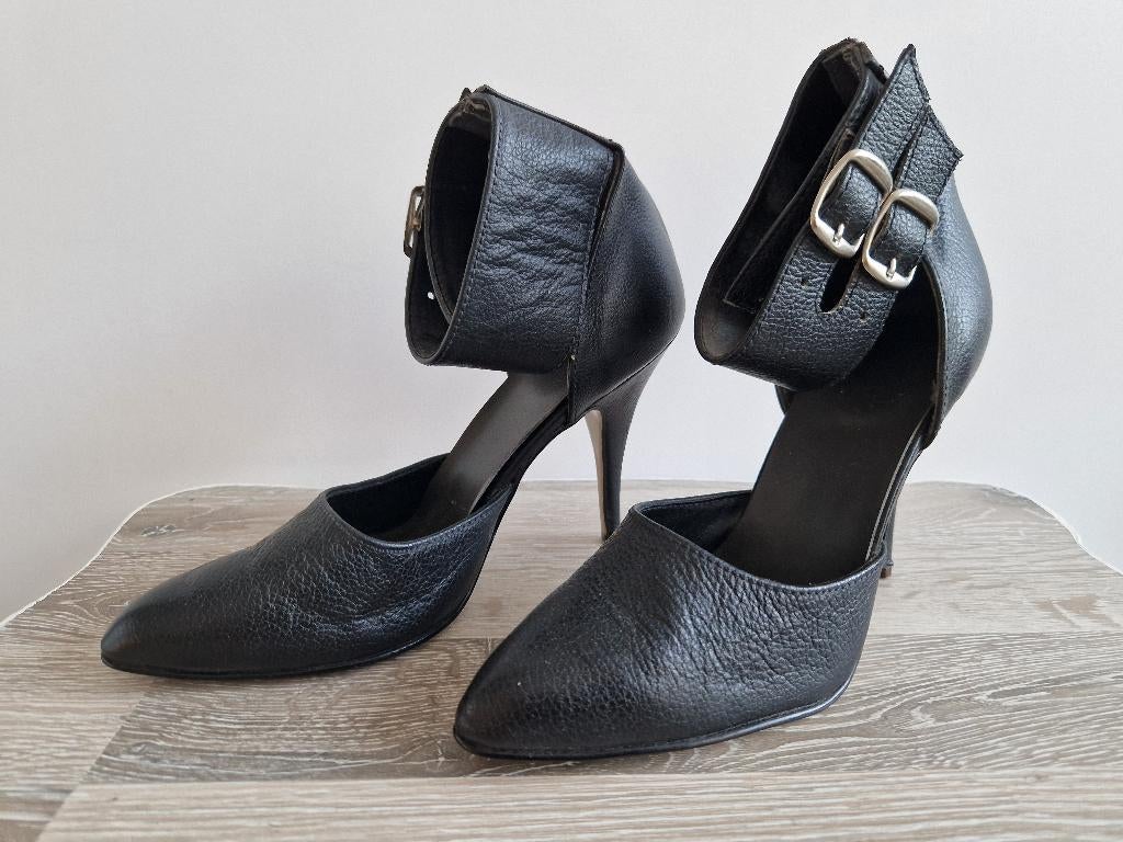 Sexy zwarte pumps met enkelband maat 38, Kleding | Dames, Schoenen, Pumps, Zwart, Ophalen of Verzenden, Zo goed als nieuw