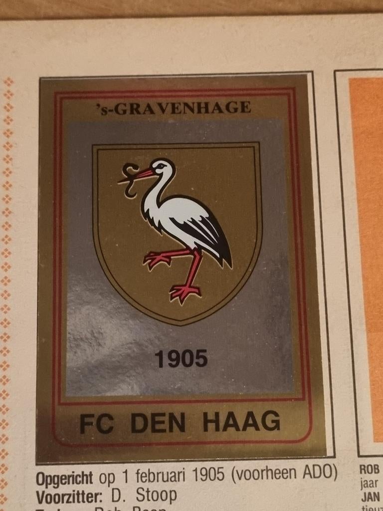 Panini Voetbal 1985 FC Den Haag knip embleem, Ophalen of Verzenden, Zo goed als nieuw, Overige binnenlandse clubs, Poster, Plaatje of Sticker