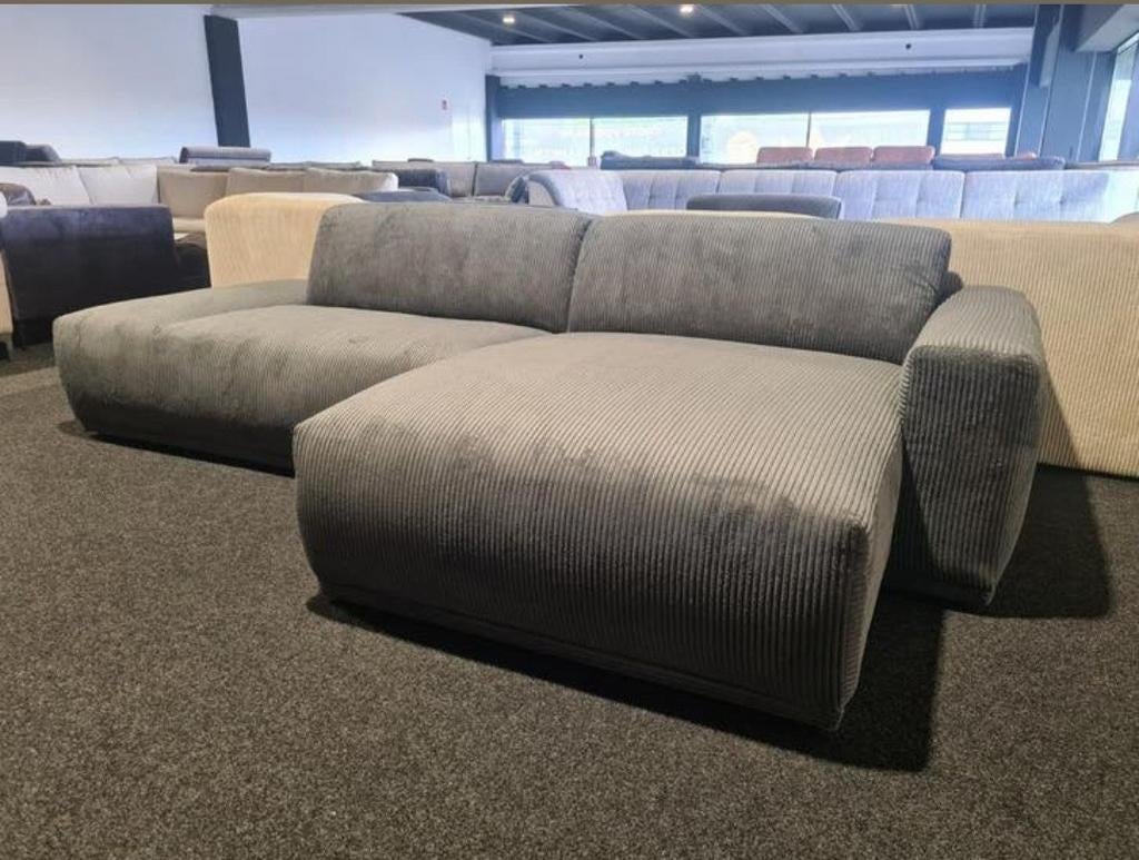 Nieuwe moderne hoekbank loungebank grijs ribstof, Huis en Inrichting, Banken | Bankstellen, Ophalen of Verzenden, Nieuw, 150 cm of meer