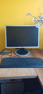 Beeldscherm LG en toetsenbord Acer, Computers en Software, Desktop Pc's, Ophalen