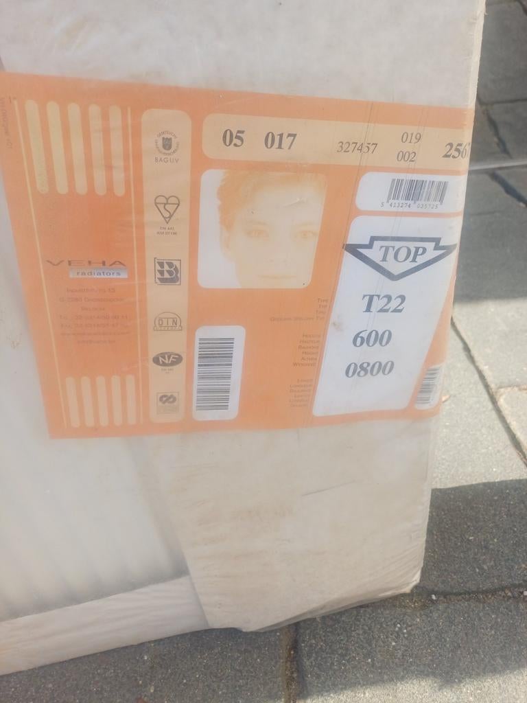 Nieuwe Veha Radiator T22 600x800mm, Ophalen, 30 tot 80 cm, Radiator, Nieuw