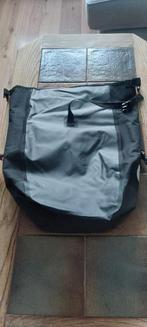 28L waterdichte fietstas, kapotte bevestiging, Ophalen, Gebruikt