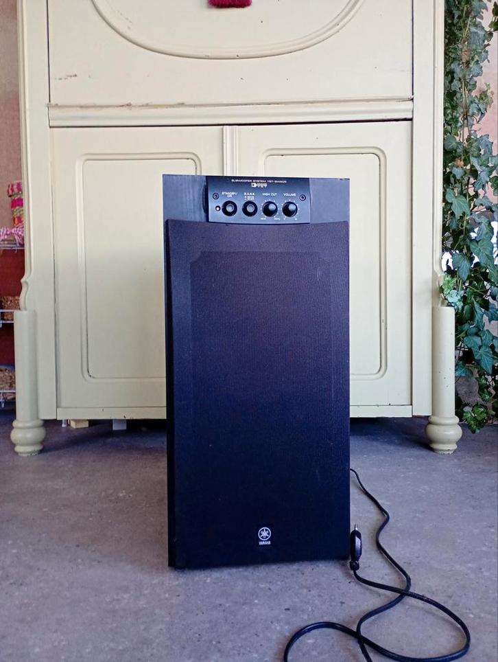 Subwoofer: Yamaha YST-SW205, Audio, Tv en Foto, Luidsprekers, Subwoofer, 120 watt of meer, Overige merken, Ophalen