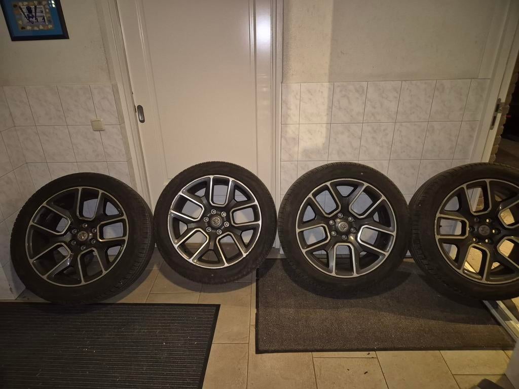 Velgen Dodge Ram met banden, Auto-onderdelen, Ophalen of Verzenden
