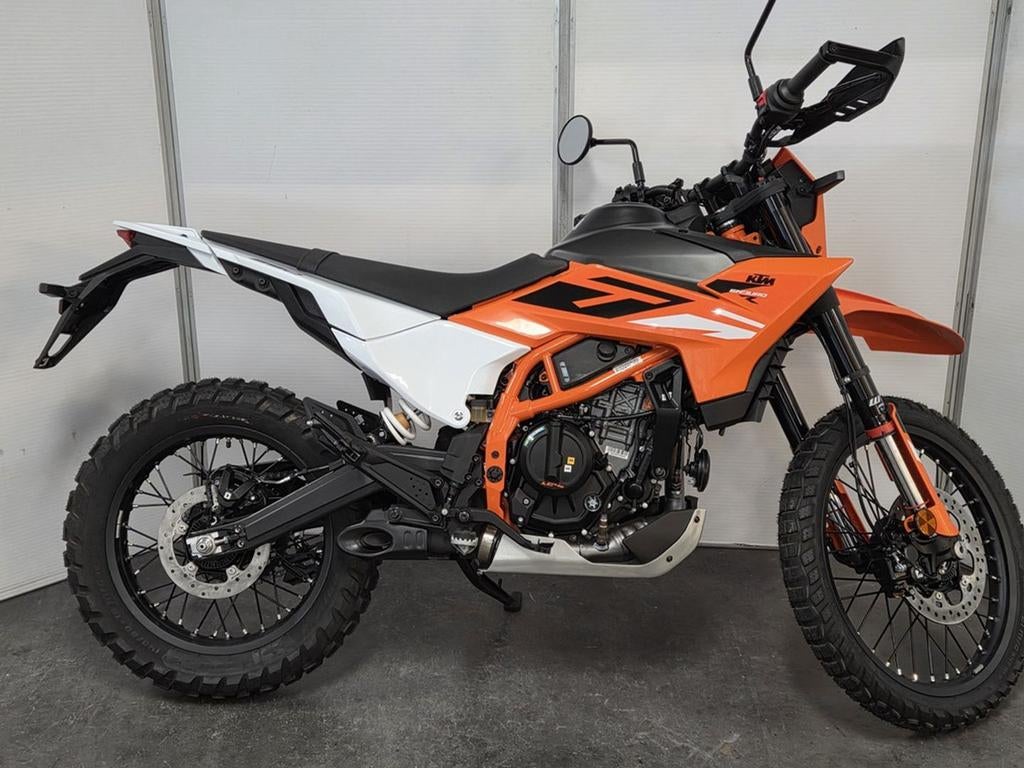 KTM 390 ENDURO R (bj 2025) - foto 2