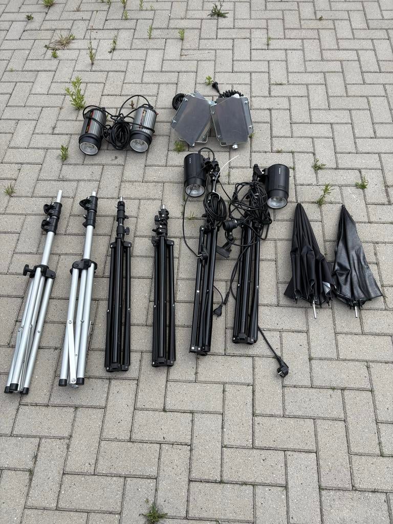 Mettle Studio Systems T-300A flitsers en QH-DGS150 lamp, Lamp of Flitsset, Gebruikt, Mettle, Ophalen of Verzenden