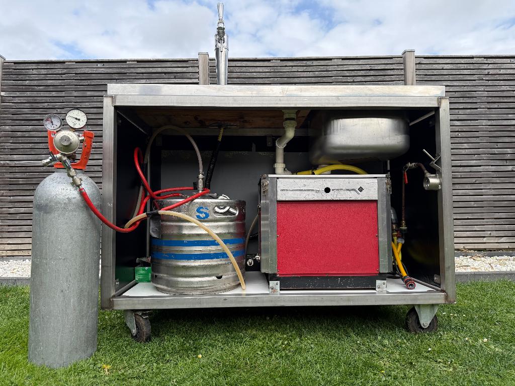 Huren: Biertap 1,20 M + spoelbak incl. CO2 - Gratis levering, Verzenden, Zo goed als nieuw, Overige