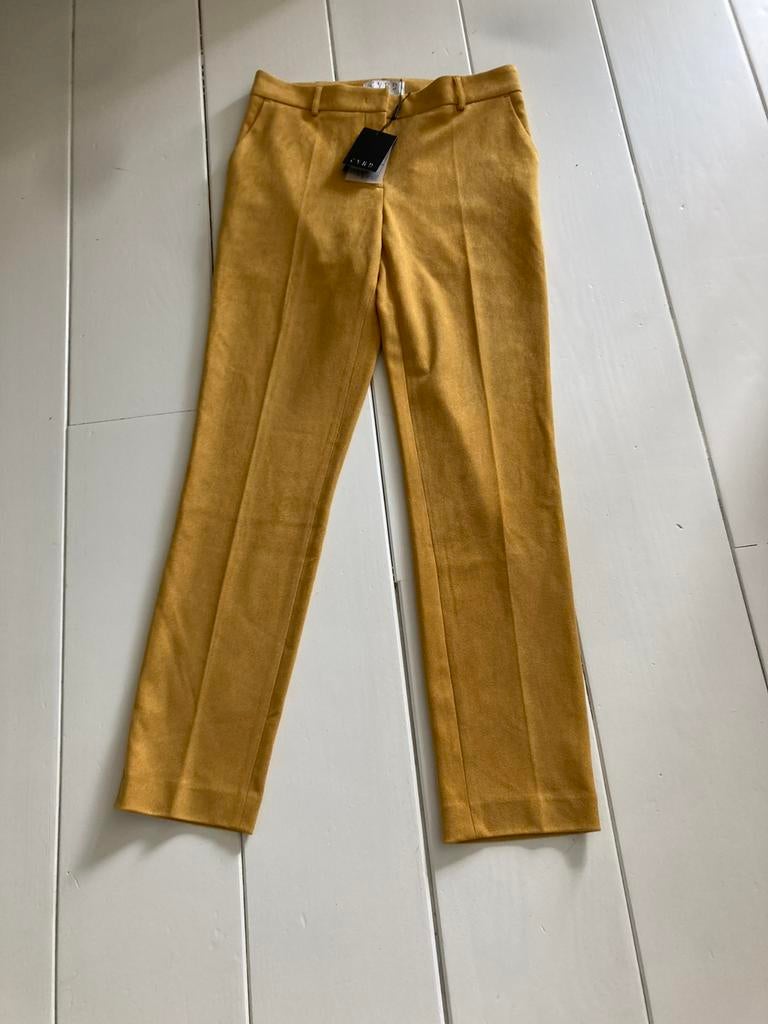 Mosterdgele pantalon maat 38 CVRD, Kleding | Dames, Maat 38/40 (M), Zwart, Ophalen of Verzenden, Zo goed als nieuw