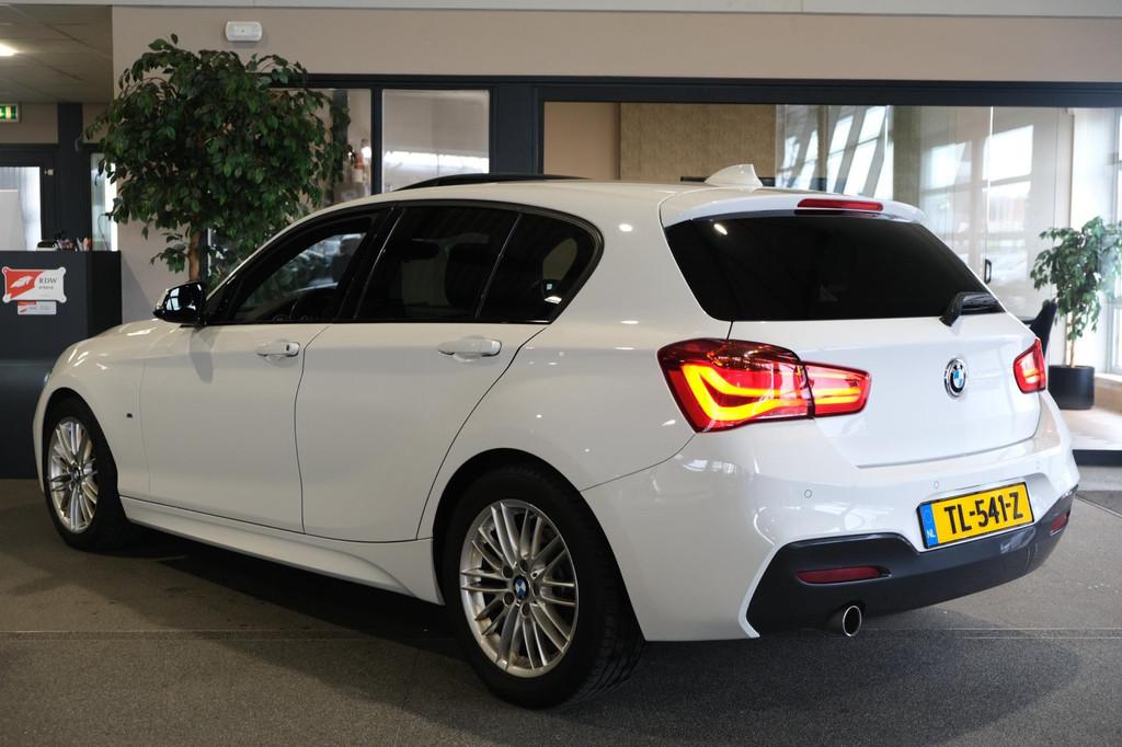 BMW 1-serie 118i M-Sport 136PK Pano Navi Cruise PDC LED Lede, Auto's, BMW, Wit, Bedrijf, 650 kg, 3 cilinders