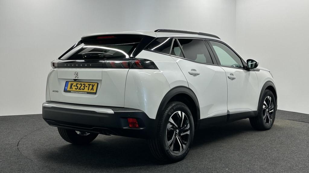 Peugeot 2008 1.2 PureTech Blue Lease Allure CAMERA CARPLAY N, Auto's, Peugeot, 101 pk, Gebruikt, 1199 cc, Met garantie (alle)