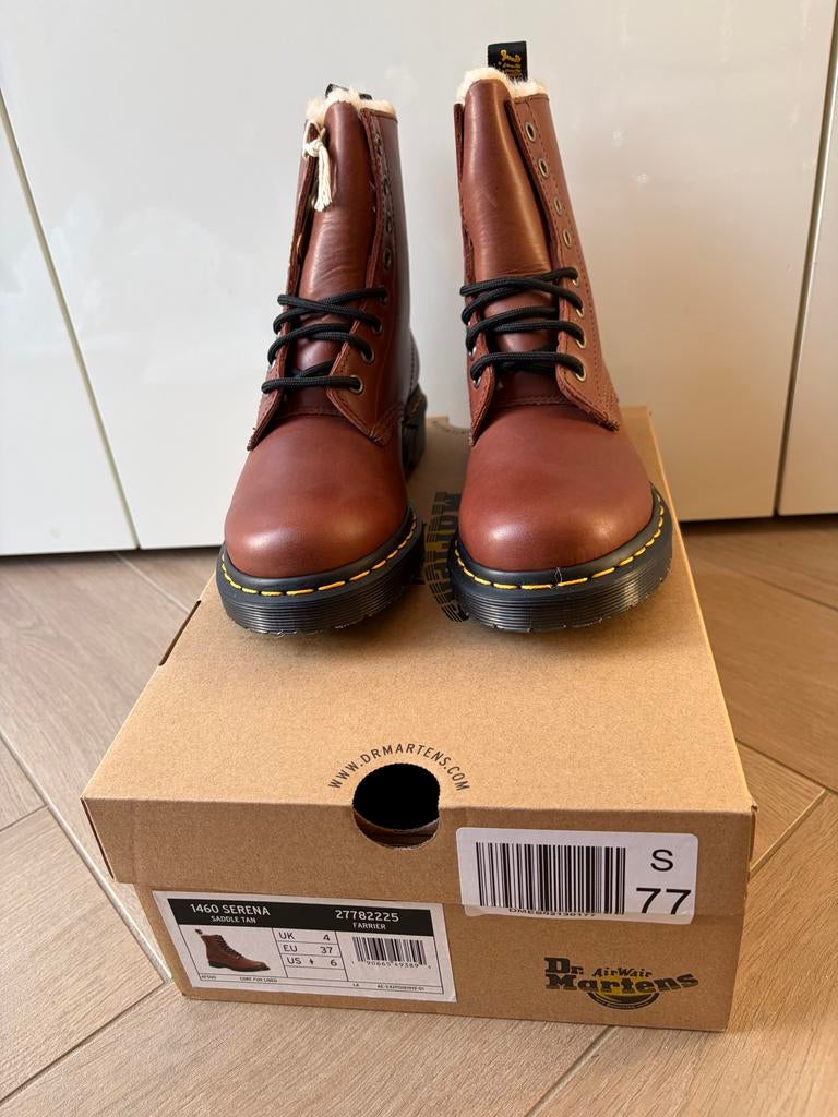 Nieuwe Dr. Martens Serena 1460 Laarzen - Maat 37, Bruin, Lage of Enkellaarzen, Nieuw, Ophalen of Verzenden