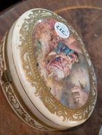 Antieke porseleinen doos. Doorsnede €235., Antiek en Kunst, Ophalen