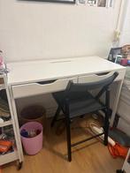 Desk and chair, Ophalen, Zo goed als nieuw, Apparaat