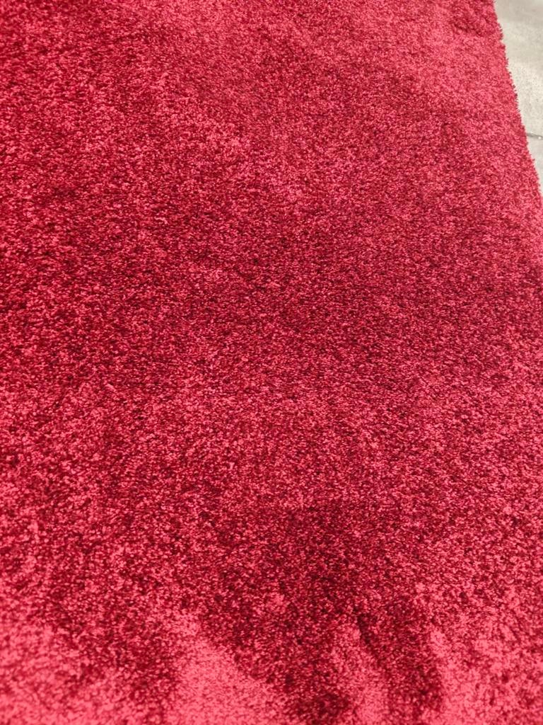 Prachtige mooie coupons donker rood tapijt luxe uitstraling