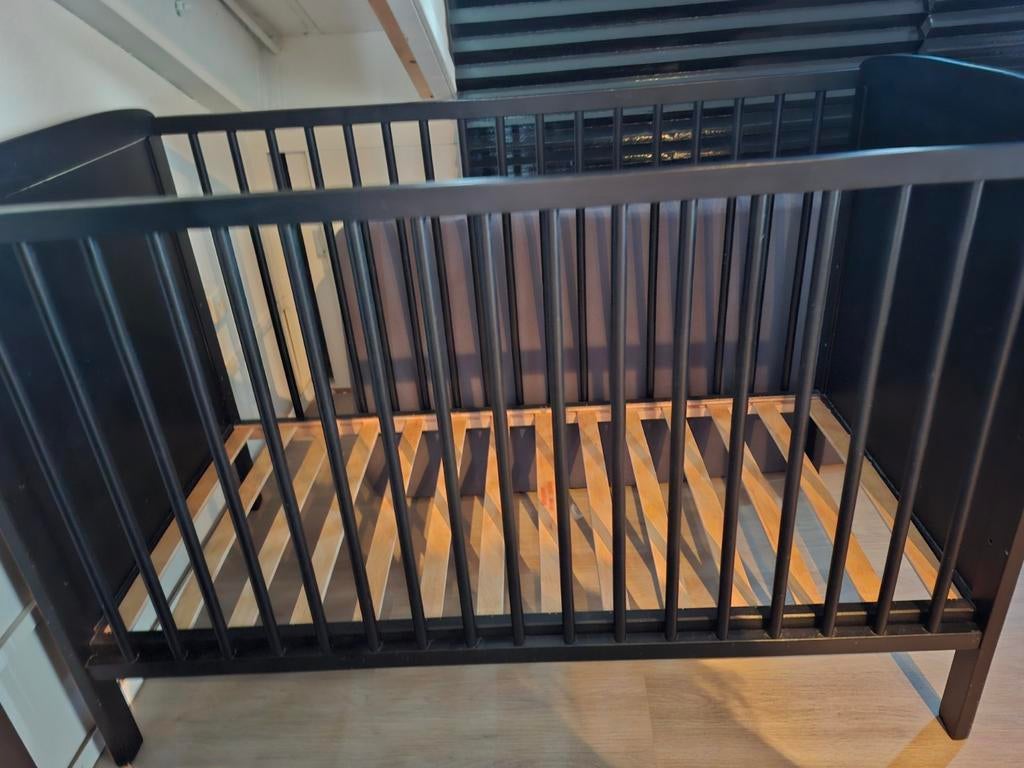 Cabino Zwart ledikant, Ophalen, Gebruikt, Ledikant