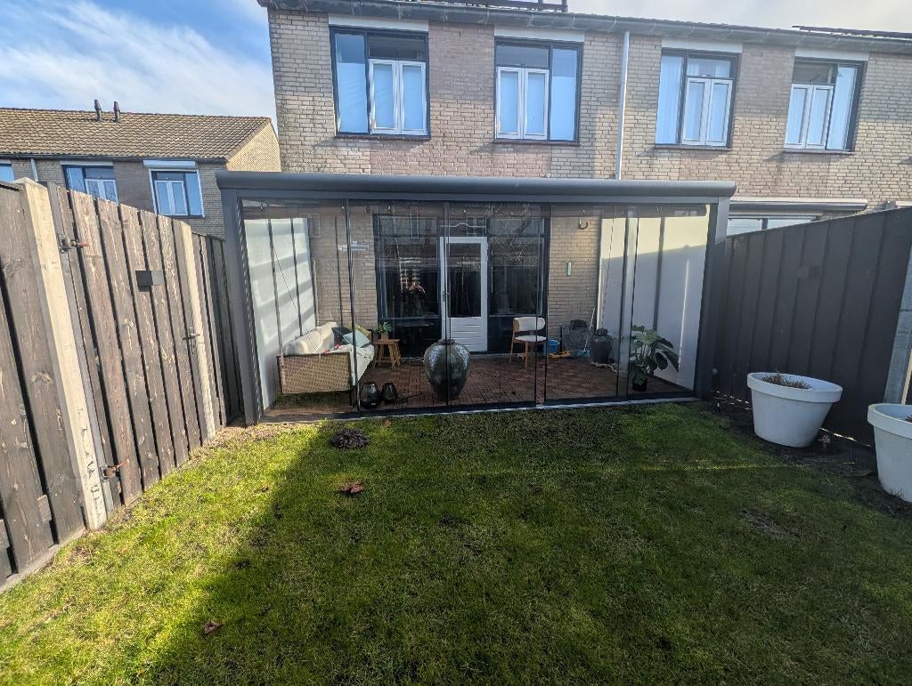 serre, Ophalen, Zo goed als nieuw, Serre