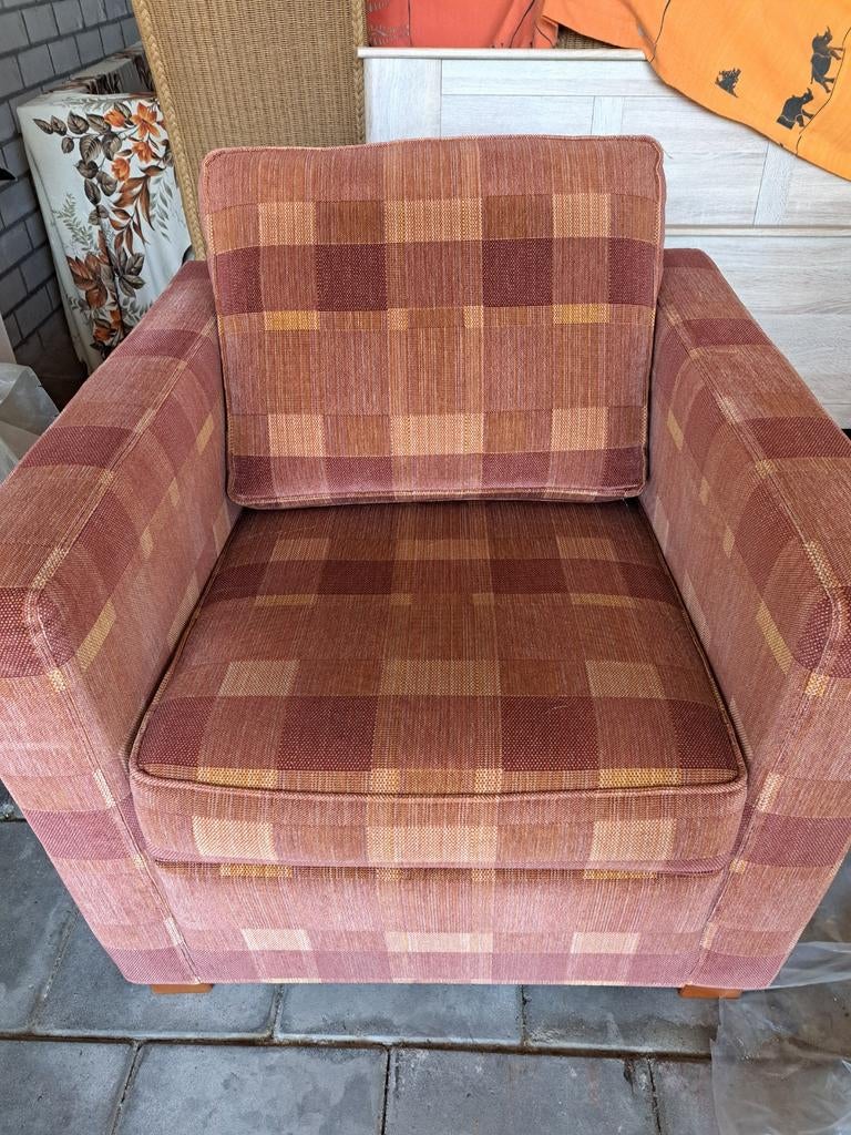 Comfortabele stoffen fauteuil met eikenhouten pootjes, Huis en Inrichting, Stoelen, Ophalen, Overige kleuren, Zo goed als nieuw