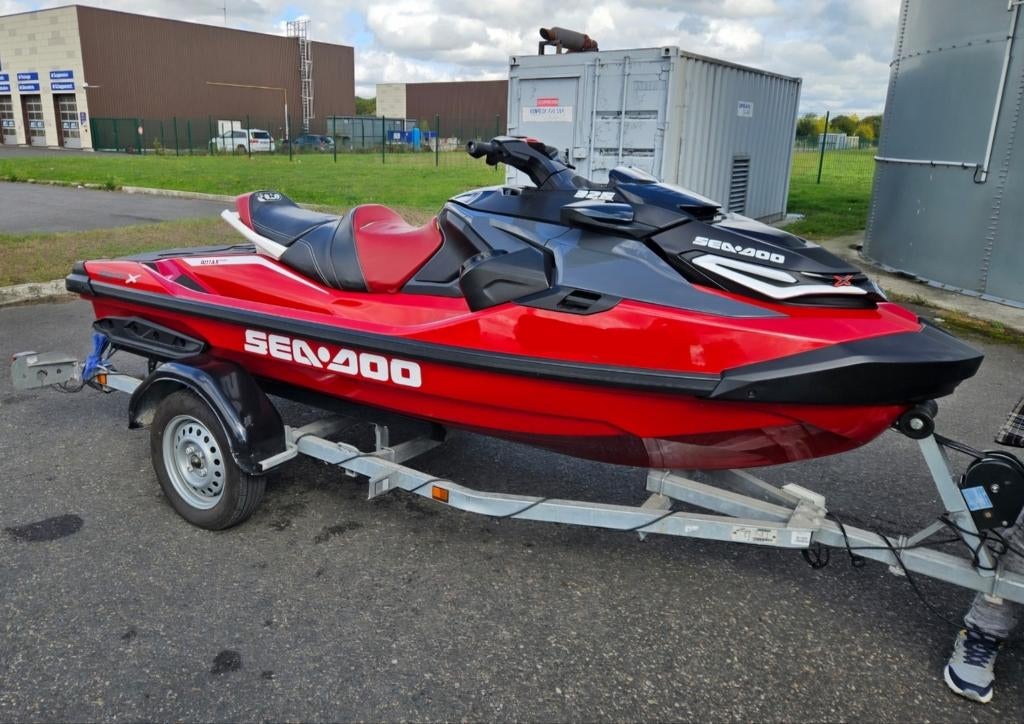 Seadoo rxt 325 2024 met jetloader trailer, Watersport en Boten, Waterski's, Zo goed als nieuw, Waterski's, Ophalen