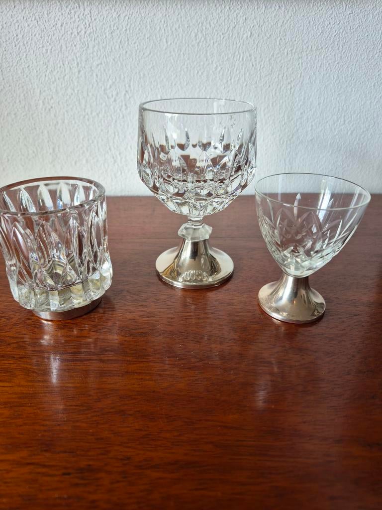 Zilveren voetjes, Ophalen, Zilver