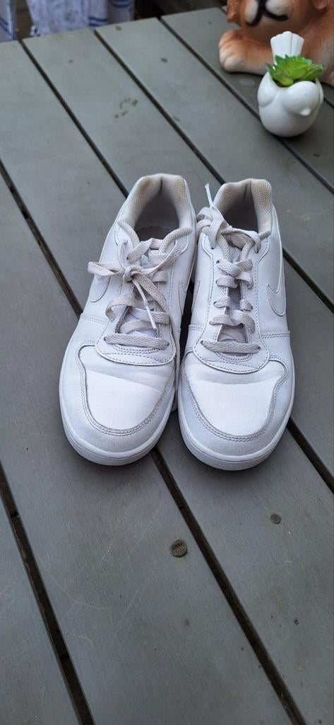 Witte Nike damesschoenen maat 39, Wit, Nike, Ophalen of Verzenden, Sneakers of Gympen