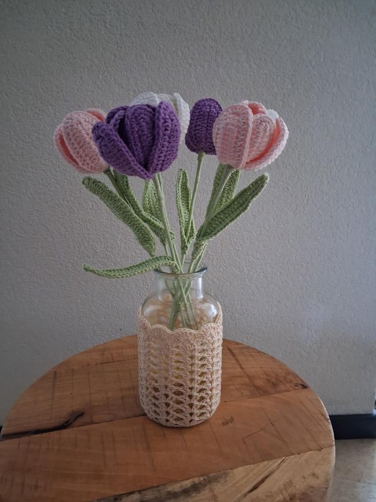 Gehaakte tulpen bloemen, Ophalen of Verzenden, Nieuw, Haken, Overige typen