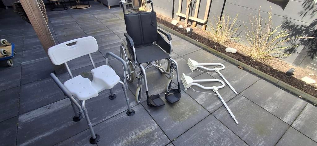 Douchestoel, rolstoel en beugels voor bij toilet, Ophalen of Verzenden