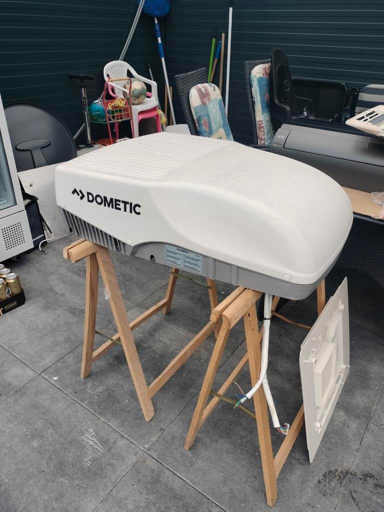 Dometic Freshjet 2200 dakairco - Koelen en Verwarmen, Ophalen, Zo goed als nieuw