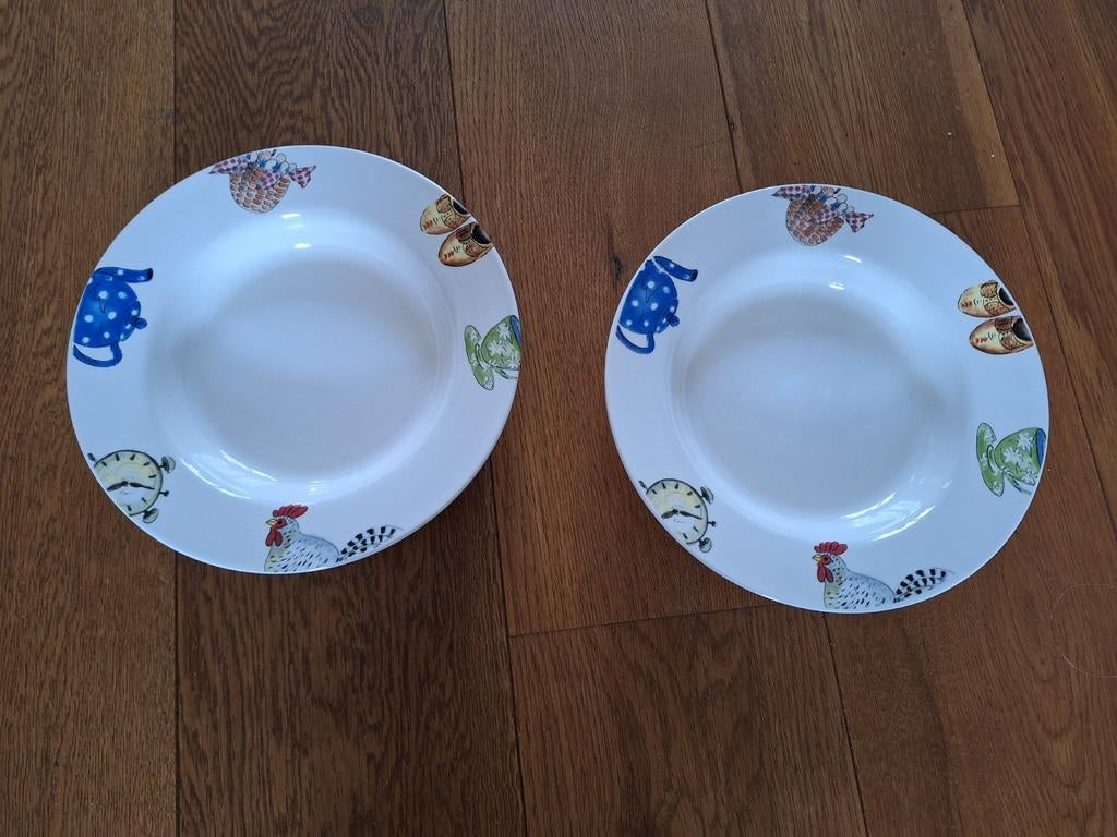 2 diepe borden Alie Kruse Kolk, Huis en Inrichting, Keuken | Servies, Ophalen of Verzenden, Zo goed als nieuw, Bord(en), Overige stijlen