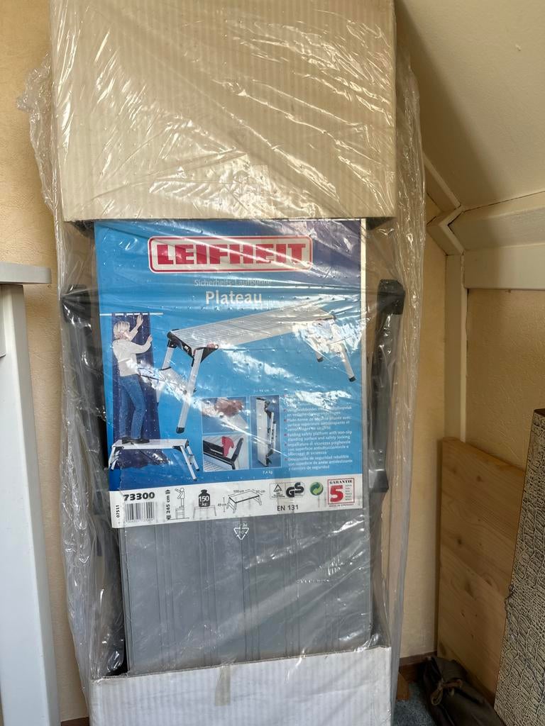 Leifheit plateau nieuw in verpakking, Doe-het-zelf en Verbouw, Ladders en Trappen, Ophalen, Nieuw, Trap, Minder dan 2 meter