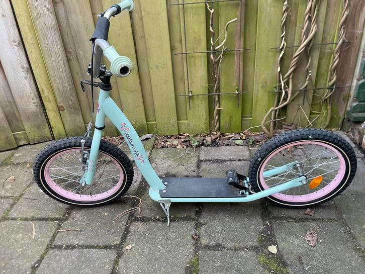 Leuke step met grote banden voor meiden, Fietsen en Brommers, Steps, Gebruikt, Gewone step, Ophalen