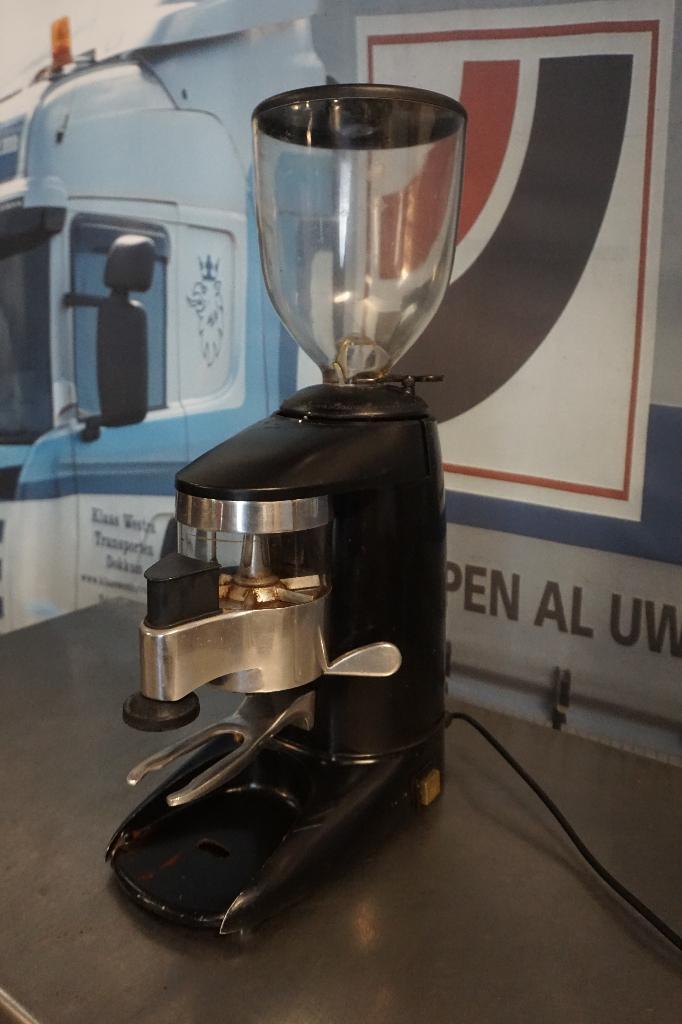 Compak bonenmaler koffiemolen K6 Bright black, Witgoed en Apparatuur, Koffiezetapparaten, Gebruikt, Koffiemachine, 10 kopjes of meer