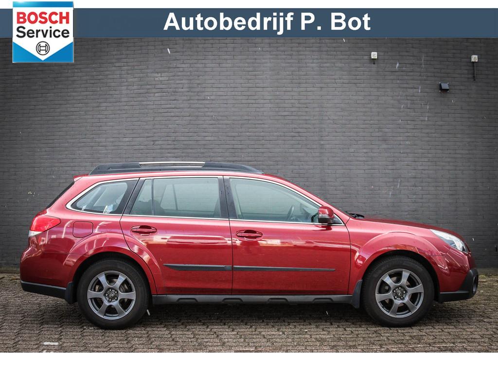 Subaru Outback 2.5i-X Luxury van 18.950,- NU 17.950,-, Auto's, Subaru, Euro 5, Stof, Zwart, 4 cilinders