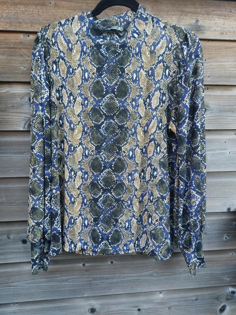 Shirtje bewerkt Norah maat 36/S, Kleding | Dames, T-shirts, Ophalen of Verzenden, Zo goed als nieuw, Maat 36 (S)