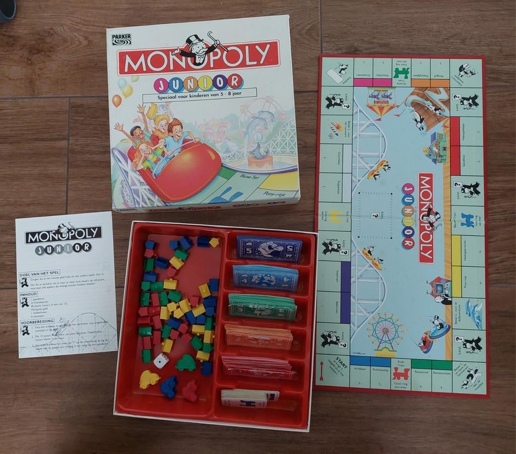 Monopoly junior compleet, Hobby en Vrije tijd, Gezelschapsspellen | Bordspellen, Ophalen of Verzenden, Zo goed als nieuw