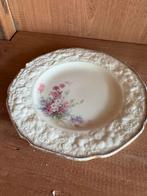 Crown Royal Florentine "Picardy" bord met 18K gouden rand, Ophalen