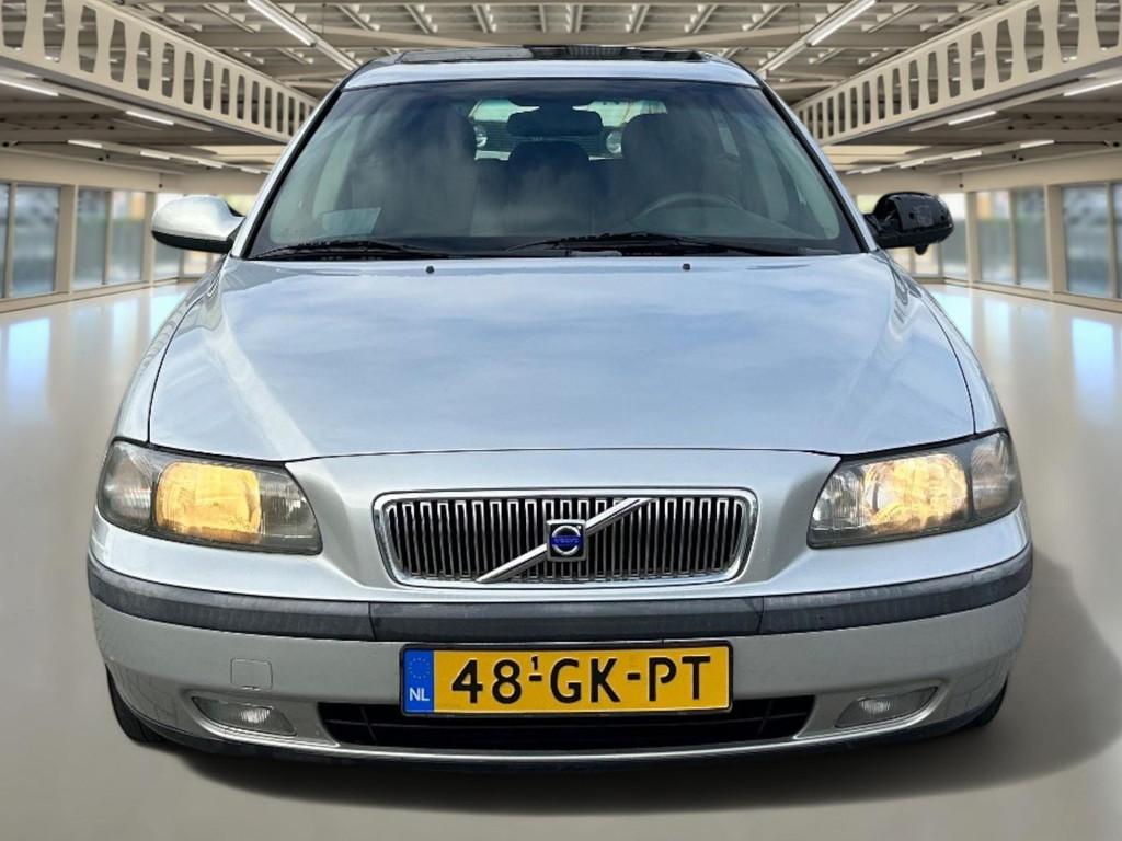 Volvo V70 2.4 T AWD Comfort Line Trekhaak., Stof, 1616 kg, Vierwielaandrijving, 93 €/maand
