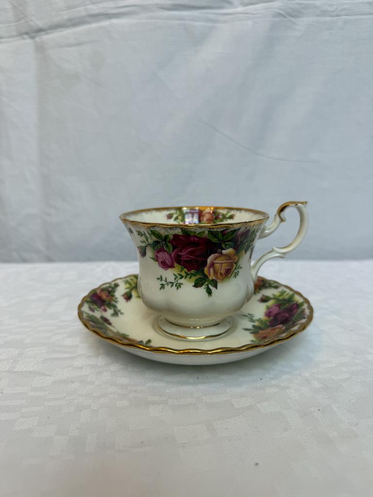 Prachtige Royal Albert Old Country Roses Kop-en-Schotels, Ophalen of Verzenden