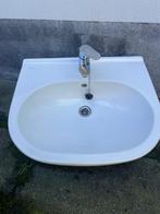 Wastafel met kraan - Villeroy & Boch, Huis en Inrichting, Badkamer | Badkamermeubels, Ophalen, Minder dan 50 cm, Gebruikt, Minder dan 100 cm