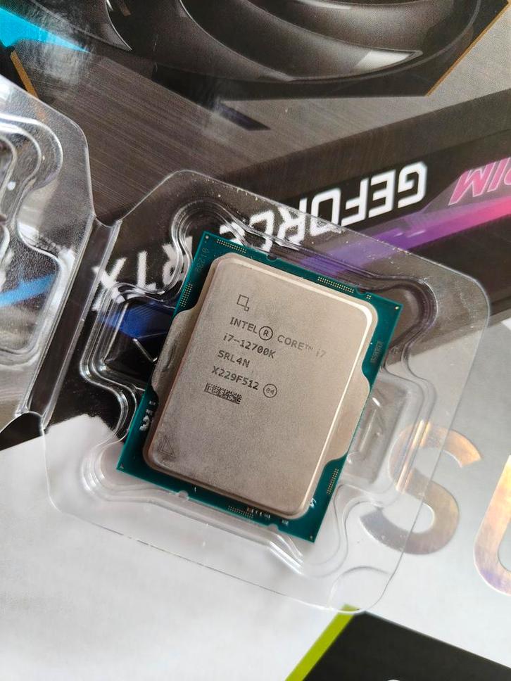 Intel Core i7-12700K Processor - Nooit Overklokt!, Computers en Software, Processors, Zo goed als nieuw, 12-core, 4 Ghz of meer