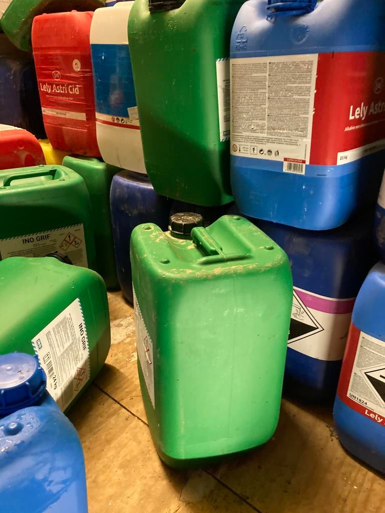 Te koop jerrycans, Auto diversen, Ophalen