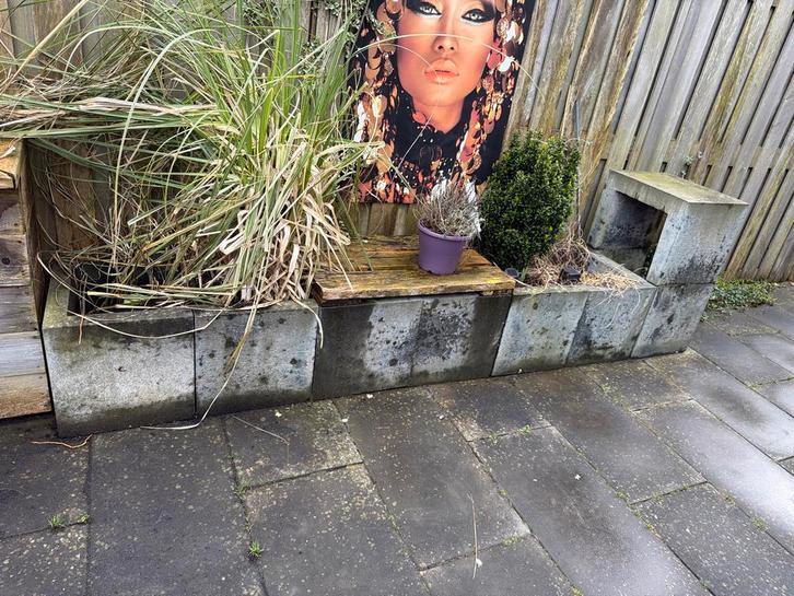 Betonnen tuindecoratie: plantenbakken en zitje, Tuin en Terras, Tuinbeelden, Gebruikt, Overige typen, Beton, Ophalen