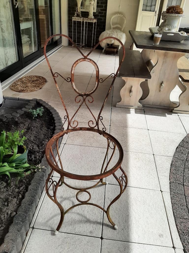 Stoel, brocante. Hoogte 97cm, hoogte zitting 48cm,, Ophalen