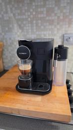 Nespresso De'Longhi Gran Lattissima - Zo goed als nieuw, Ophalen, Koffiemachine, Zo goed als nieuw, Koffiepads en cups
