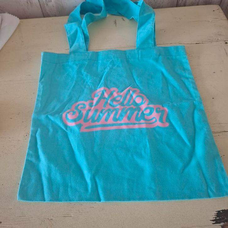 Zelfgemaakte 'Hello Summer' Tote Bag - Turquoise, Sieraden, Tassen en Uiterlijk, Tassen | Schoudertassen, Nieuw, Overige merken