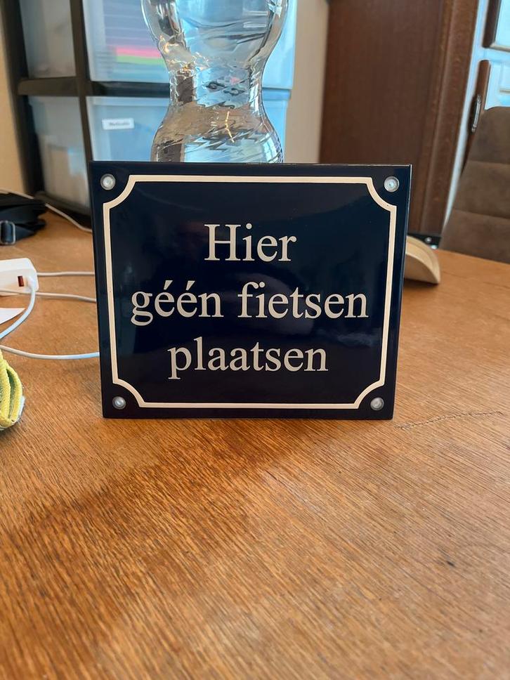 Emaille bord "Hier géén fietsen plaatsen" - TopEmaille, Antiek en Kunst, Antiek | Emaille, Ophalen of Verzenden