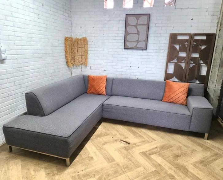 Hoekbank | Montel | Strike, Huis en Inrichting, Banken | Bankstellen, Zo goed als nieuw, Stof, Ophalen of Verzenden