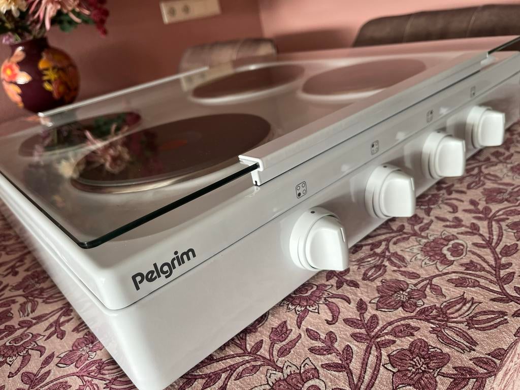 €306 nieuwprijs: GLOEDNIEUWE Elektrische kookplaat Pelgrim, Ophalen, Nieuw, 4 kookzones, Energieklasse A of zuiniger